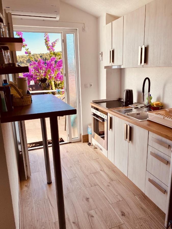 Apartment Elena Donji Okrug  Exteriör bild